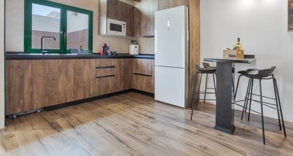 Vacation Apartment 'El Refugio De Los Sueños' with Mountain Views, Terrace and Wi-Fi