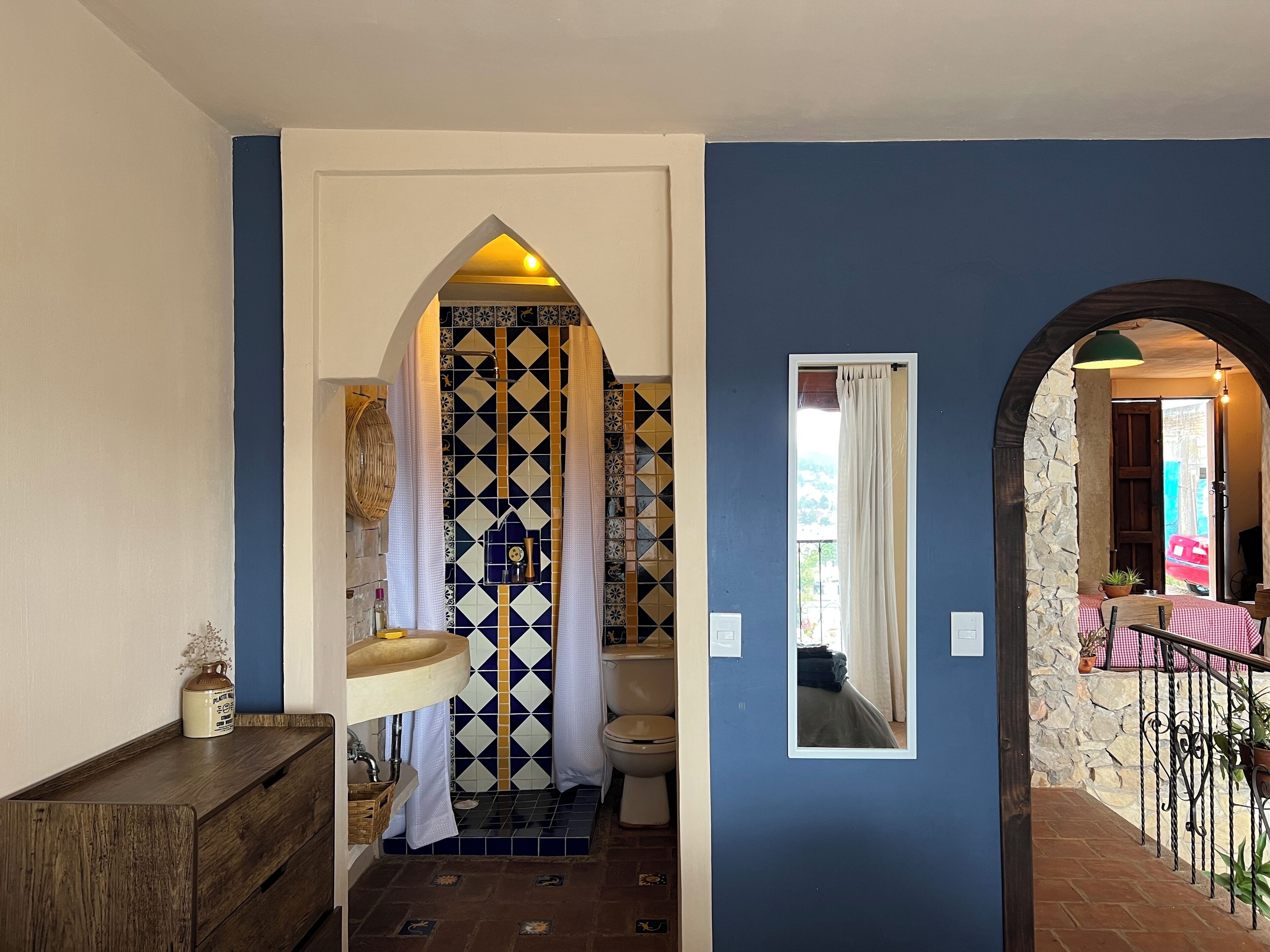 Dusche, Haartrockner, Bidet, Handtücher