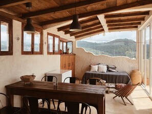 4 Schlafzimmer, Schreibtisch, BĂŒgeleisen/BĂŒgelbrett, kostenloses WLAN