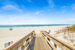 Unclassified image, 5 of 49, button