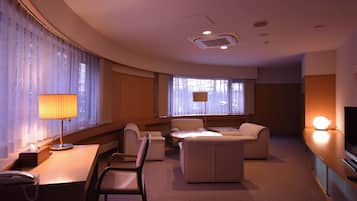 Bureau, espace de travail pour ordinateur portable, Wi-Fi gratuit