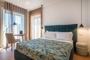 2 bedrooms, iron/ironing board, free WiFi, bed sheets - Rooftop 31 with terrace in the centre (Sorrento)