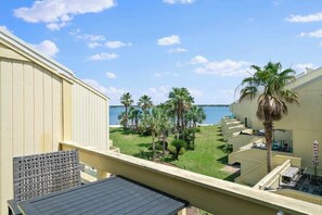 Property grounds - Peaceful Paradise - Boat Slip, Pool & Beach Access (Navarre)