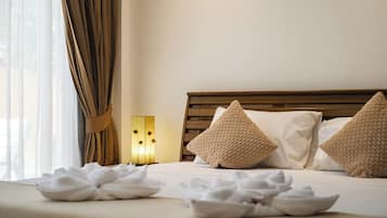 Grand Villa, 3 Bedrooms, Pool View | 3 bedrooms, blackout drapes, iron/ironing board, free WiFi