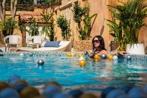Superior Villa, 3 Bedrooms, Pool View, Corner | 3 bedrooms, hypo-allergenic bedding, free minibar items, blackout drapes