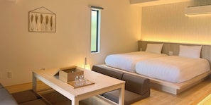 2 Double Beds + 2 Single Bed / 6 people capacity, Non Smoking | 1 bedroom, individually furnished, free WiFi, bed sheets - Rakuten STAY Hakone Susuki Grass Fields (Hakone)