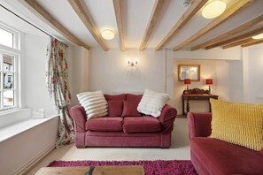 TV, fireplace, stereo, offices