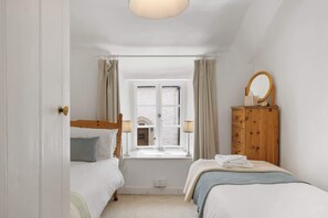 3 chambres, fer et planche Ă repasser, Wi-Fi, literie fournie