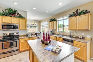 Fridge, microwave, stovetop, dishwasher