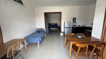 Room 1 Standard Suite | 1 kamar tidur, Wi-Fi gratis, dan seprai linen