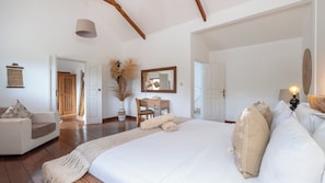 Villa, vue jardin | 3 chambres, espace de travail pour ordinateur portable