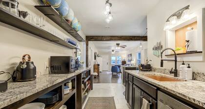 Peakstone Nest! Pet-Friendly & Fire Pit, Workspace