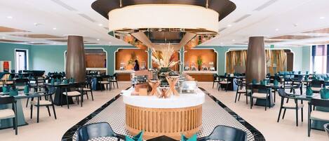 Free daily full breakfast