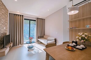 Family Apartment, 2 Bedrooms | Living area