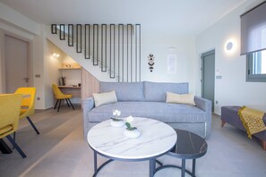 Living area - Valley House in the heart of the meadow of Vassiliki village (Vasiliki)