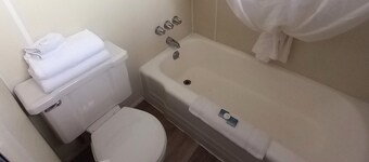 Blueway Inn and Suites El Dorado