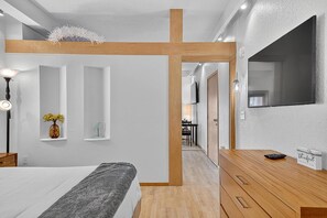 1 bedroom, desk, iron/ironing board, free WiFi