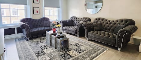 Apartment | Living area