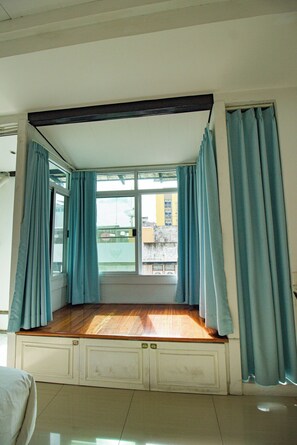 Standard Double Room | Minibar, bed sheets - Skutan Inn Sutthisan Nexus Opal (Bangkok)