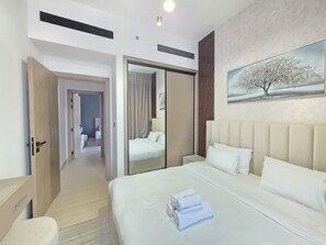 2 bedrooms, iron/ironing board, WiFi, bed sheets
