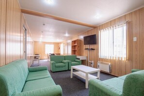 Comfort House, Mountain View | Free WiFi - Afriski Whistler Camp (Letseng)