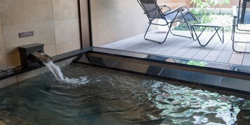 [A] 4 single beds + 1 double bed (with high-temperature sauna) | Bathroom | Separate tub and shower, spring water tub, hair dryer, electronic bidet