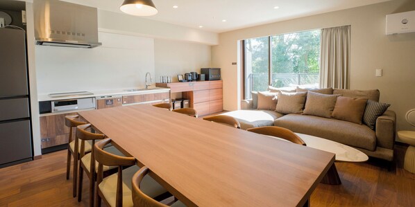 In-room dining - Rakuten STAY VILLA Hakone Togendai (Hakone)