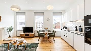 Fridge, microwave, oven, dishwasher