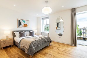 1 chambre, fer et planche à repasser, accès Internet, draps fournis