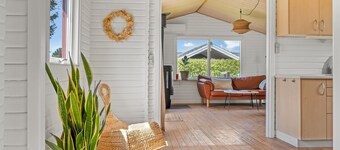 "Oona" - 700m from the sea by Interhome