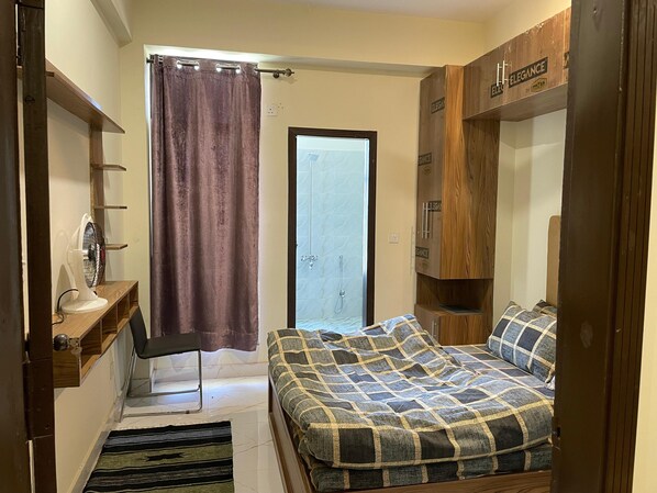 2 bedrooms, WiFi, bed sheets