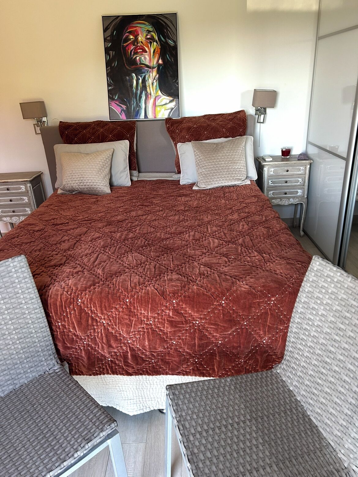 2 bedrooms, iron/ironing board, WiFi, bed sheets