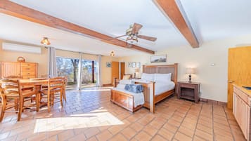 4 bedrooms, desk, iron/ironing board, WiFi