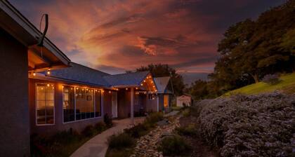 Sunset Lookout Mountain villa, Meadows, Gazebo