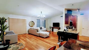 TV, fireplace, table tennis