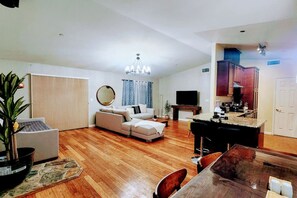 TV, fireplace, ping pong