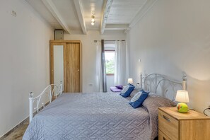 2 bedrooms, desk, free WiFi, bed sheets - Casa Lussingrande (Mali Losinj)