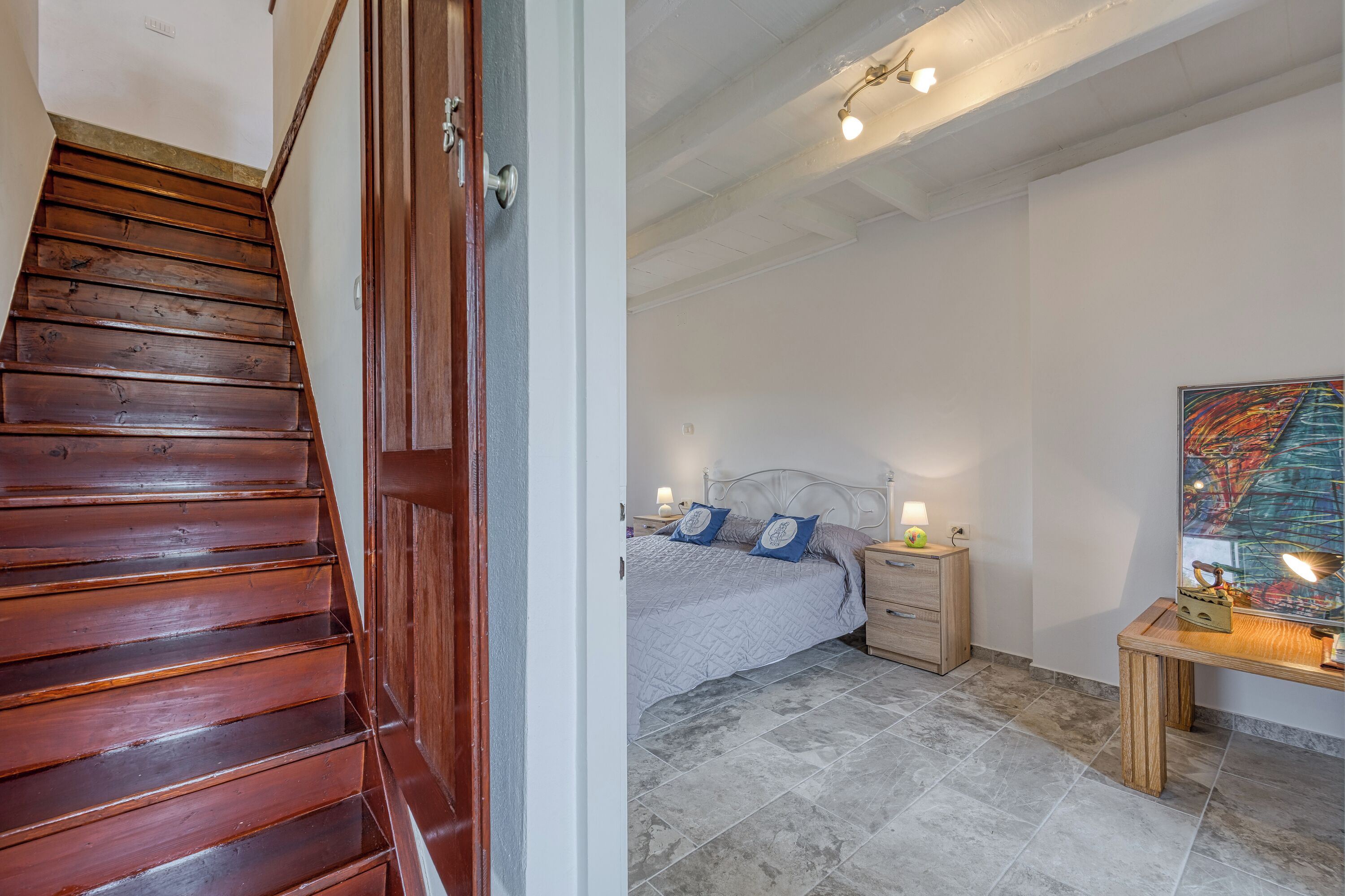 2 quartos, escrivaninha, Wi-Fi de cortesia, roupa de cama