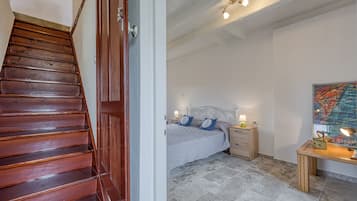 2 habitaciones, escritorio, wifi gratis y ropa de cama