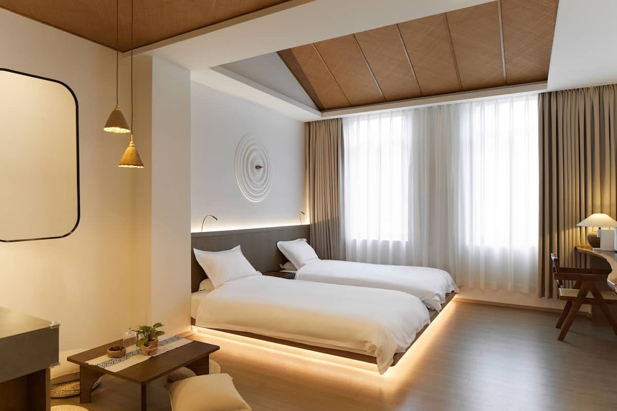 Superior Twin Room