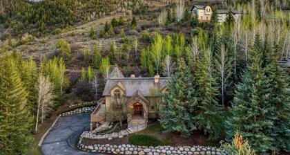 Cozy Edwards Retreat w/ Fireplace, Piano, Near Vail | Osprey Nest by AvantStay
