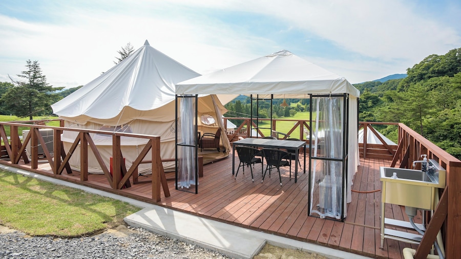 Hawaiians Glamping Mauna Village