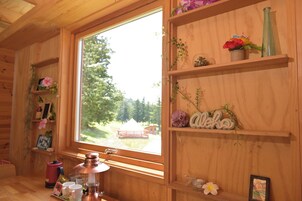 In-room safe, free WiFi, bed sheets