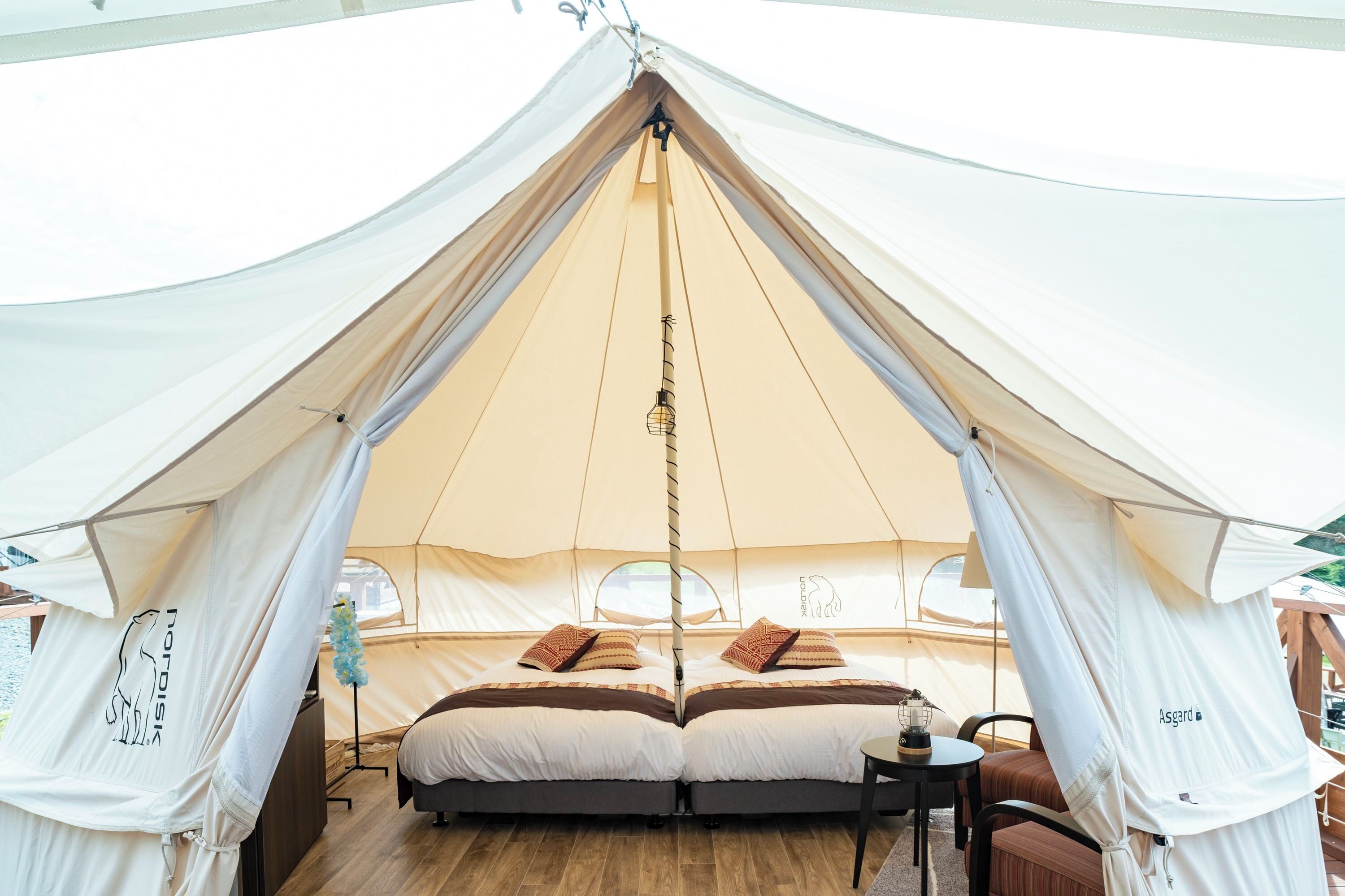 Tenda, Bebas Asap Rokok (Hawaiians A) | Brankas, Wi-Fi gratis, dan seprai linen