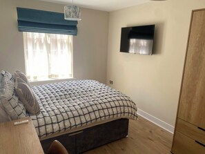 3 chambres, bureau, fer et planche à repasser, Wi-Fi gratuit