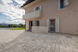 Exterior - GuestHost - Mare Monti Apartment 8 (Dogana)