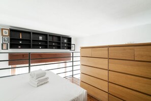 1 bedroom, iron/ironing board, Internet, bed sheets