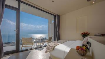 Romantic Double Room, Balcony, Ocean View | Desk, laptop workspace, free WiFi