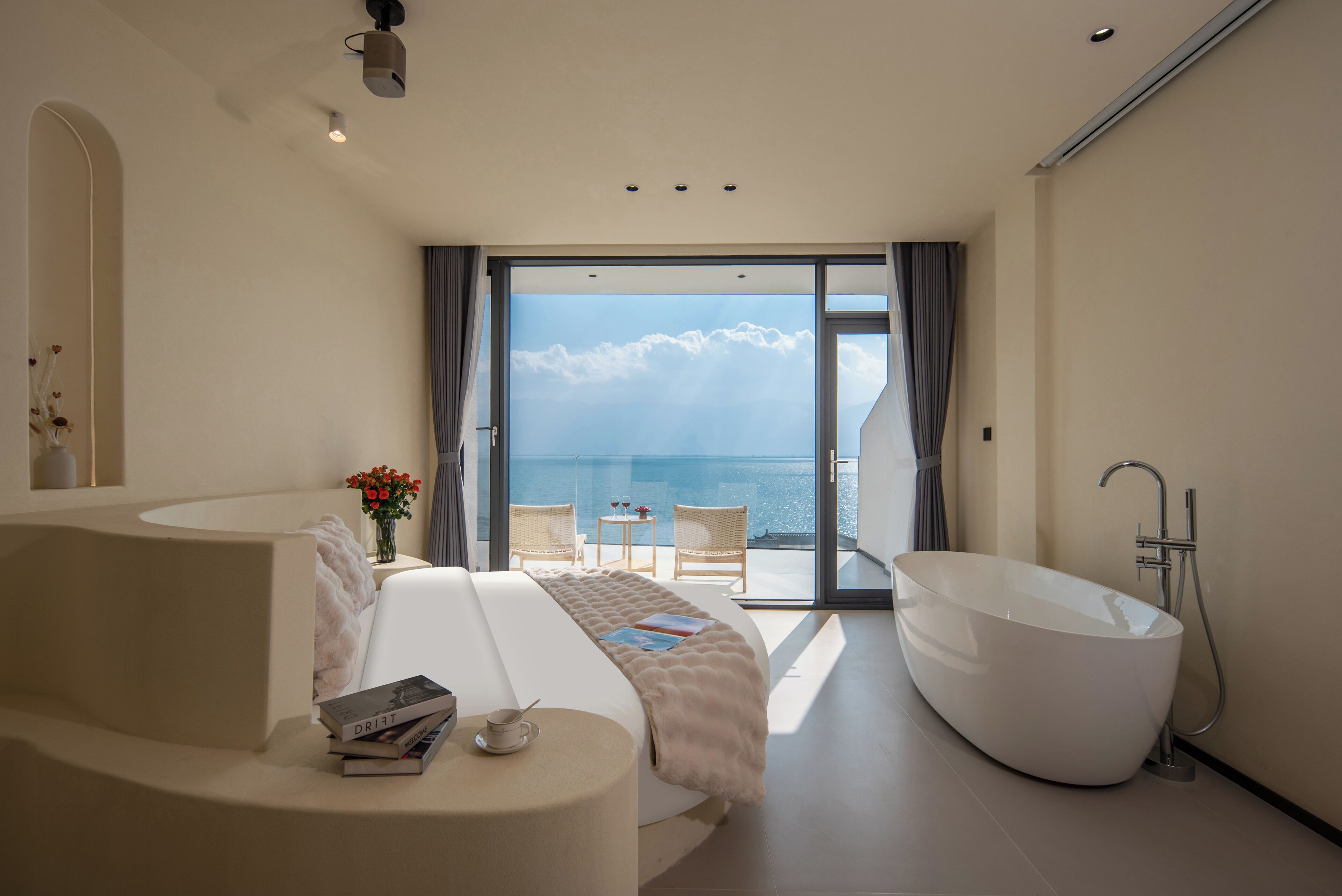 Kamar Superior, balkon, pemandangan samudra | Meja kerja, ruang kerja ramah laptop, dan Wi-Fi gratis