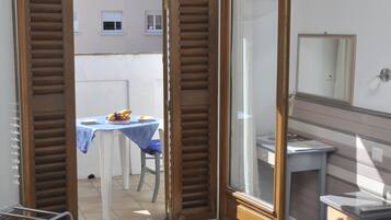 Superior Double Room | In-room safe, iron/ironing board, free WiFi